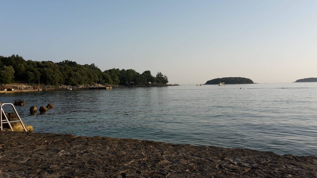 Strand mit Einstieg Maistra Select Funtana All Inclusive Resort