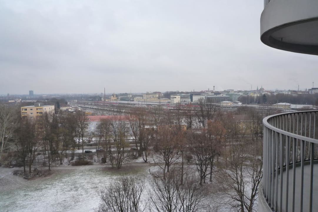 Blick vom Balkon im 10. Stock Dorint Hotel An der Kongresshalle Augsburg