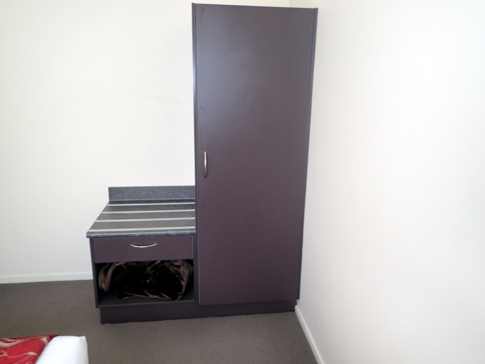 Zimmer BKs Pioneer Motel