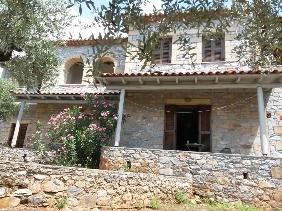 Zimmer Hotel Kalamitsi