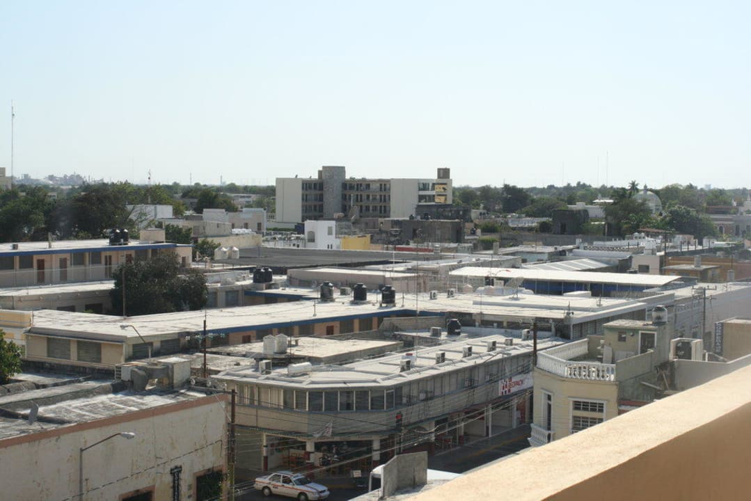 Ausblick vom Zimmer 1411 - Hotel El Castellano Gamma by Fiesta Inn Mérida El Castellano