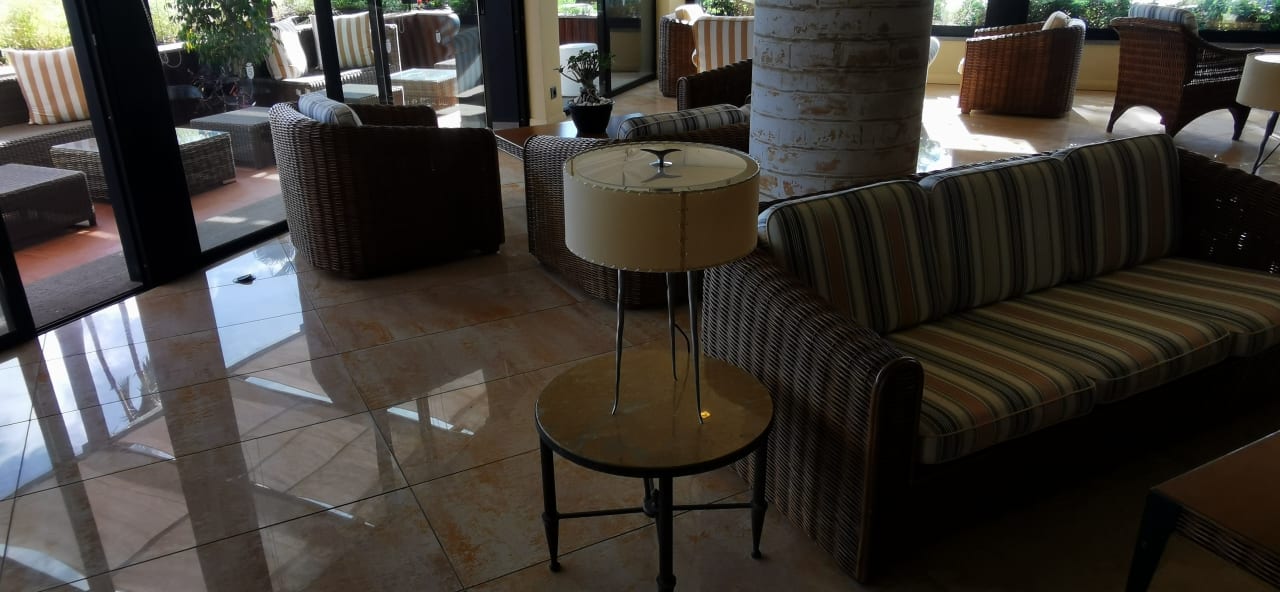 Lobby Calheta Beach