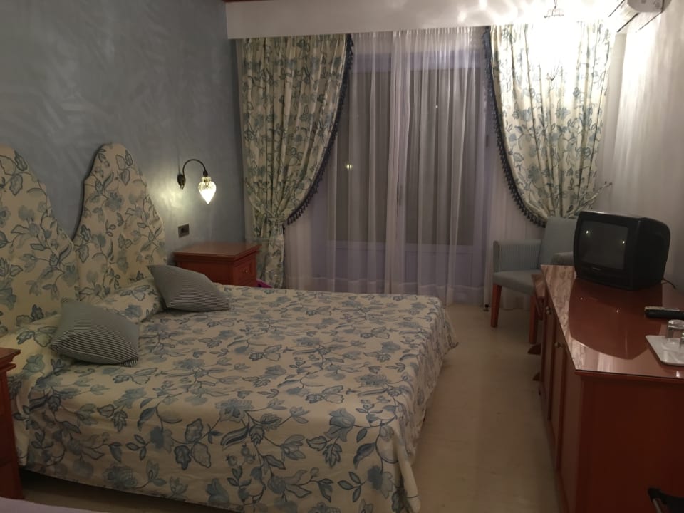 Zimmer Hotel Serita Beach