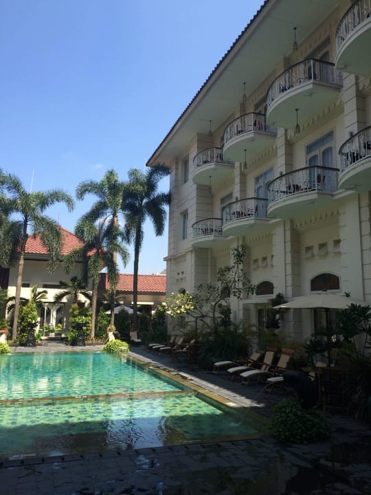 Pool The Phoenix Hotel Yogyakarta