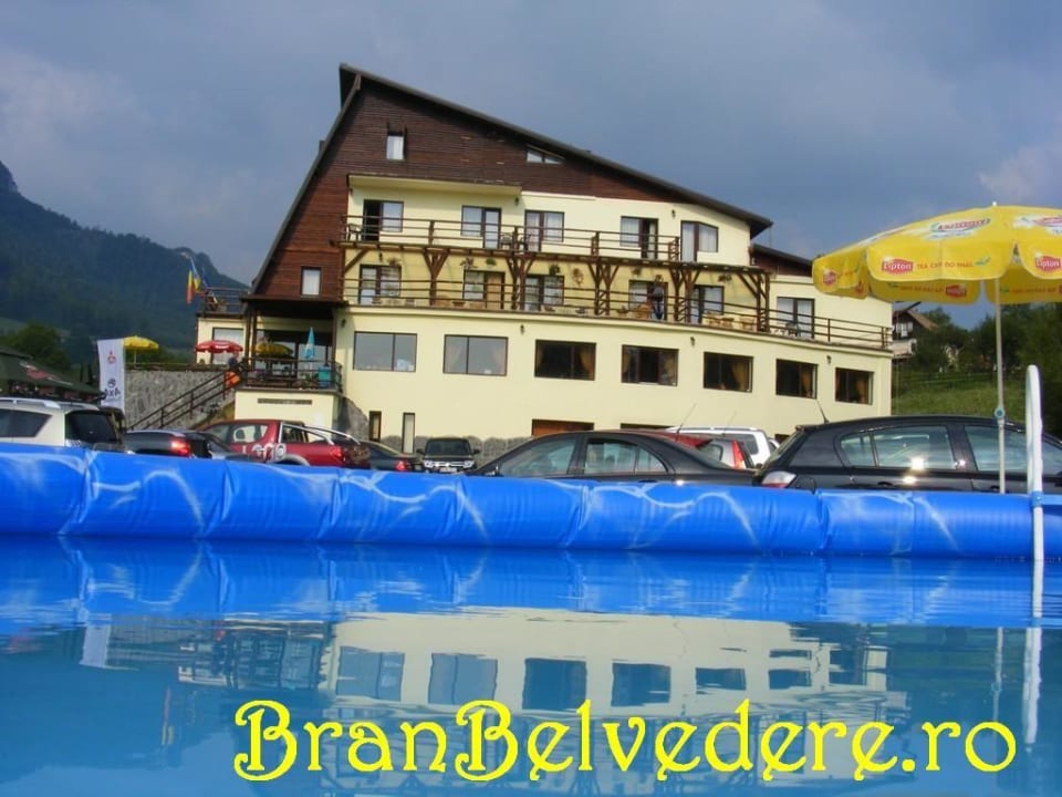 Pool facilities Hotel Bran Belvedere