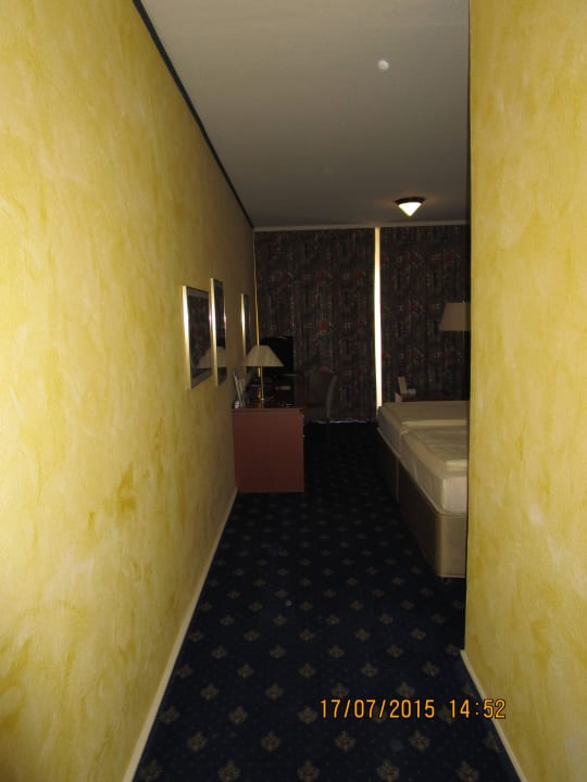 Von der Eingangstür aus Best Western Hotel Windorf