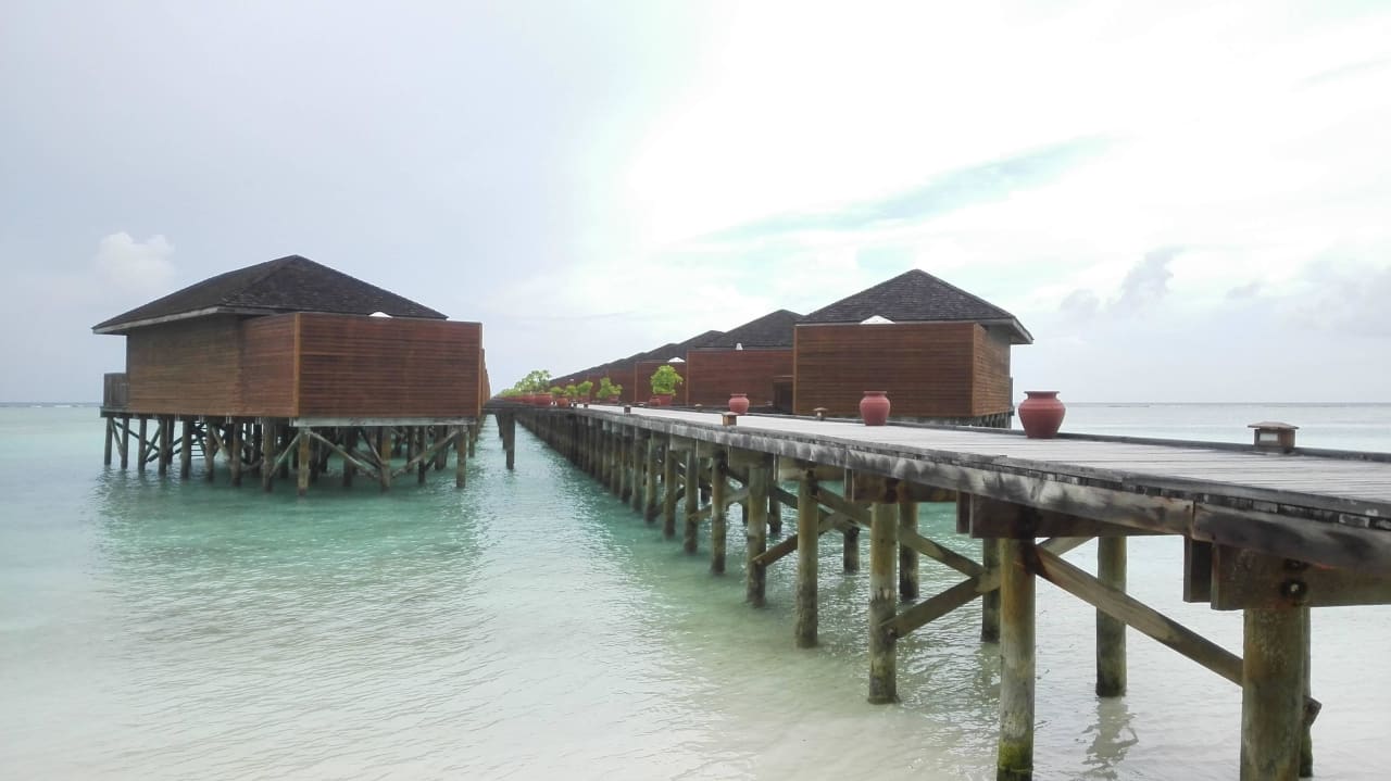 Jacuzzi Water Villas (301 -344) Meeru Maldives Resort Island