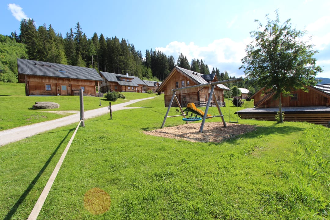 Außenansicht Hüttendorf Dachsteinblick