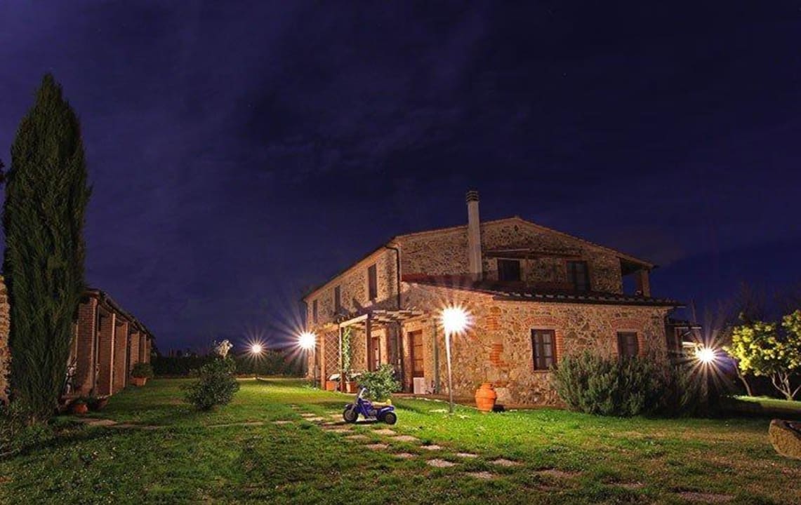 Vecchio Casale Guesthouse Resort Borgo Campetroso