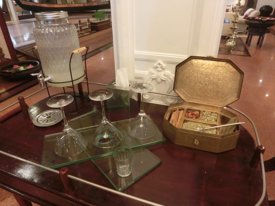 Lobby The Gateway Hotel Marine Drive Ernakulam