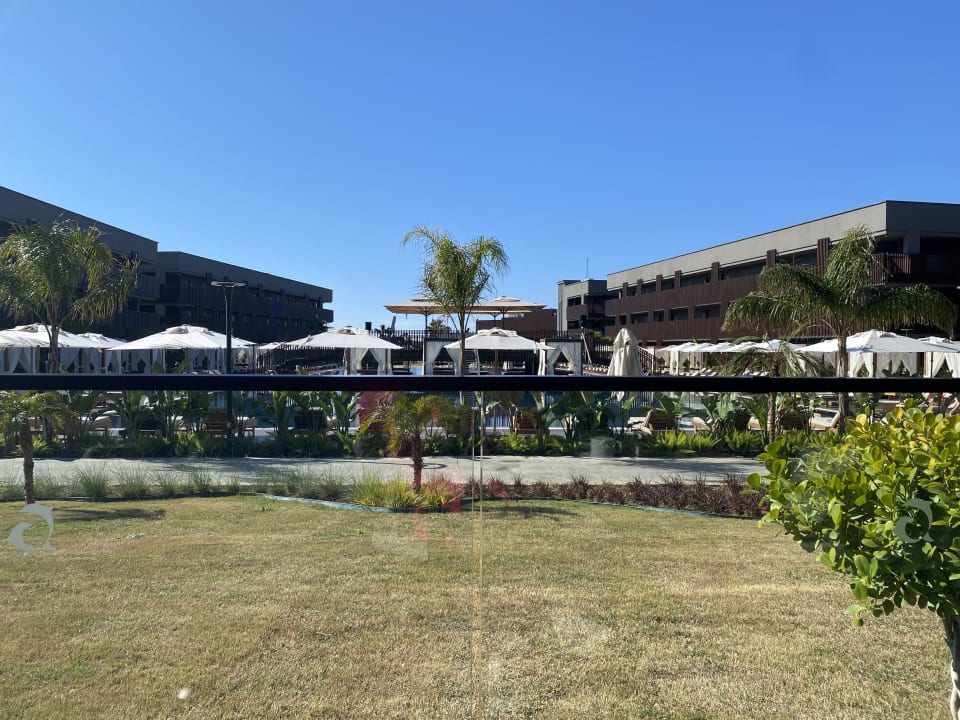 Pool Jacaranda Luxury Resort