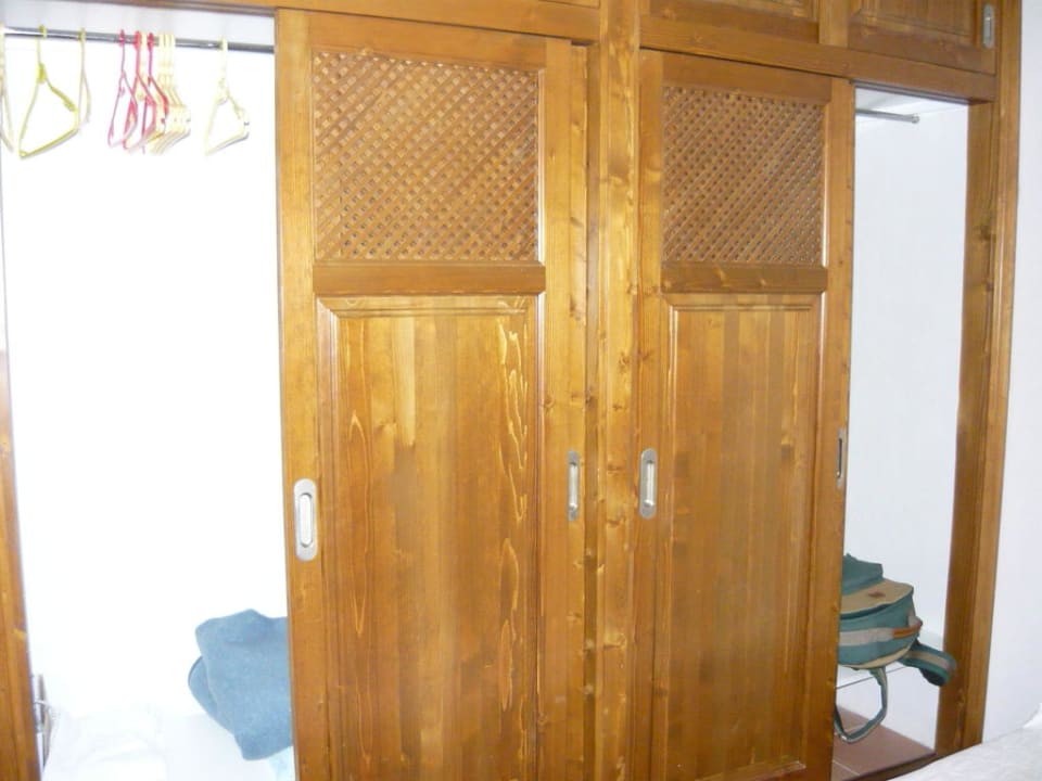 Schrank Apartamentos Don Miguel