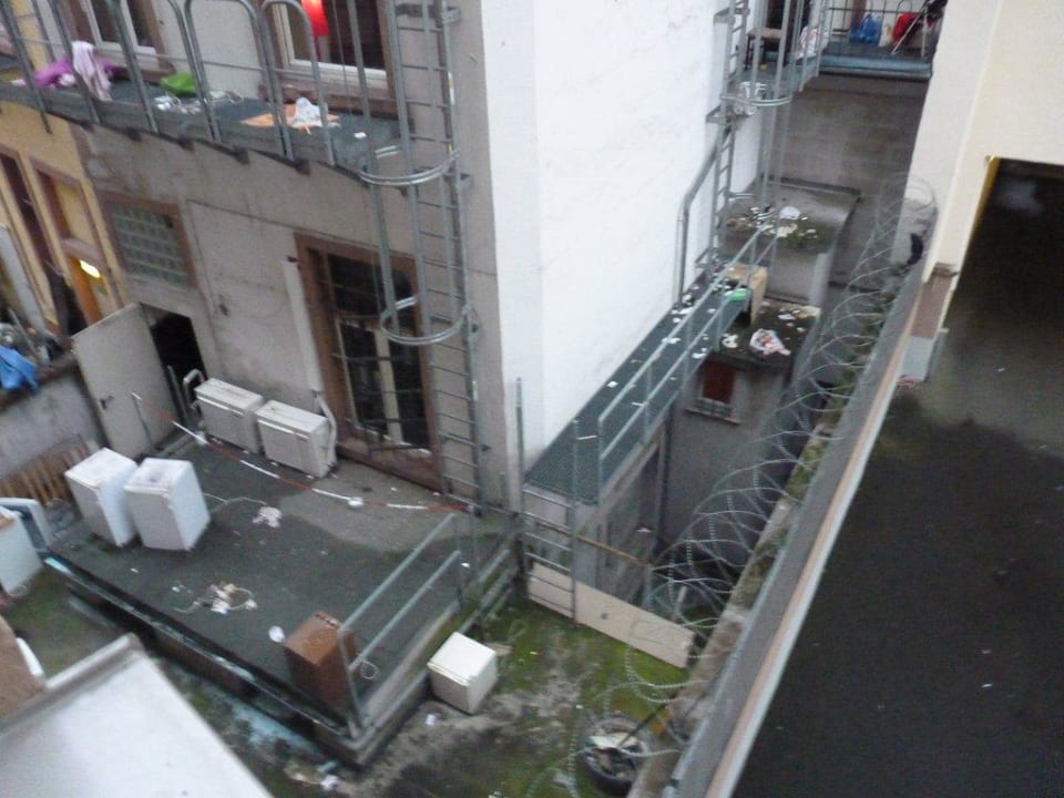 Hinterhof Hotel Rossija