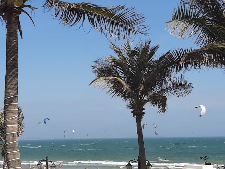 Strand Allezboo Beach Resort & Spa