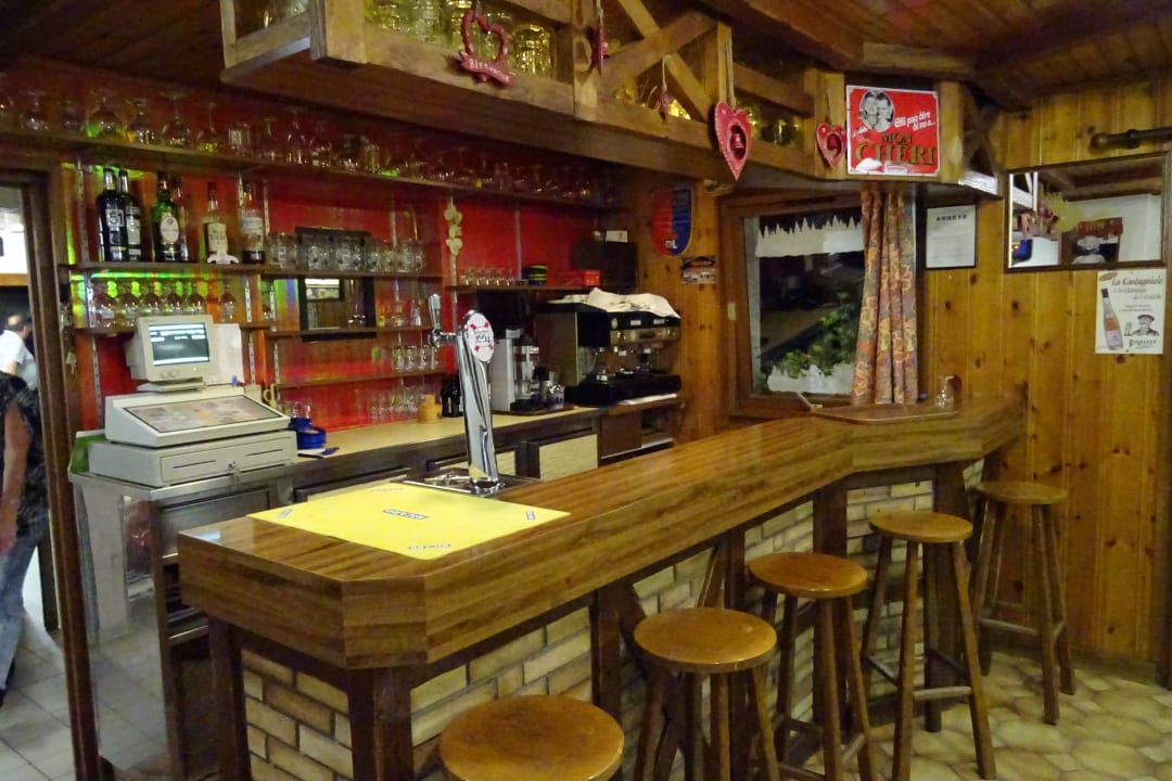 Kleine Bar im Restaurant Hotel Bienvenu
