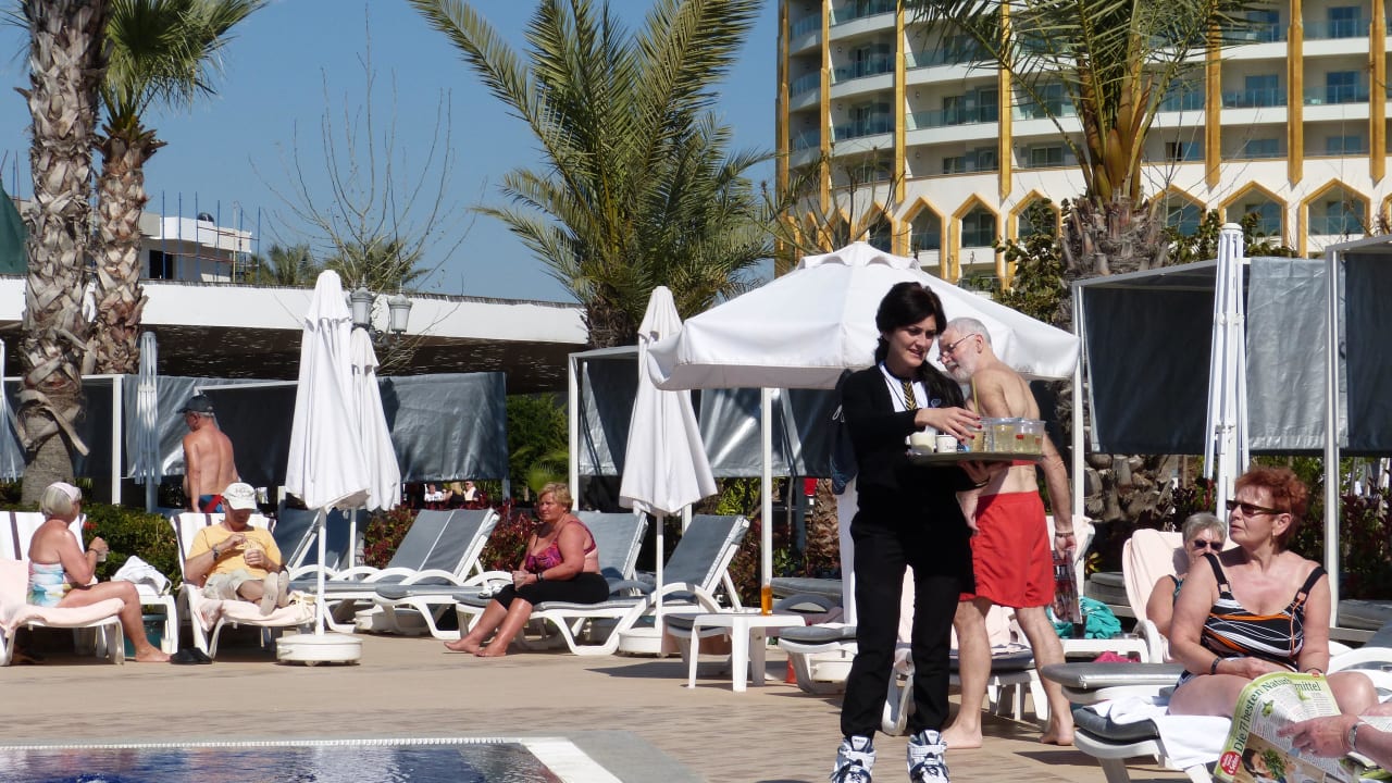 Getränkeservice auf Rollen Hotel Delphin Imperial