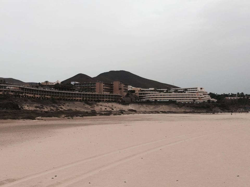Blick vom weitläufigen Strand Iberostar Selection Fuerteventura Palace