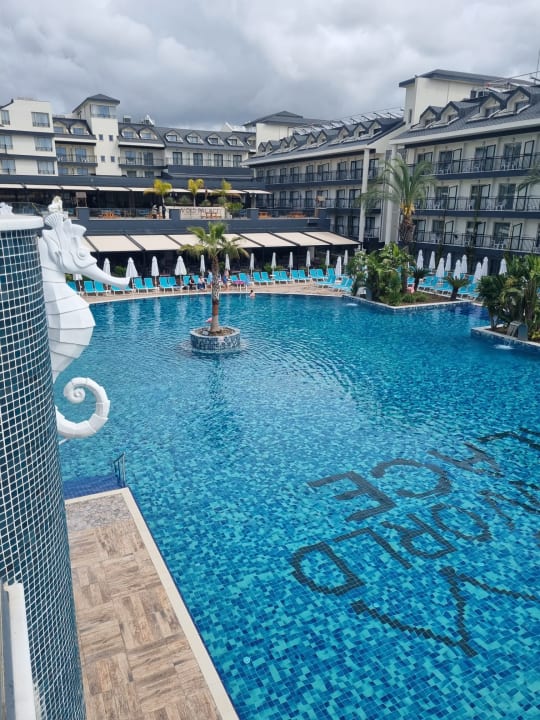 Pool Dream World Palace Hotel