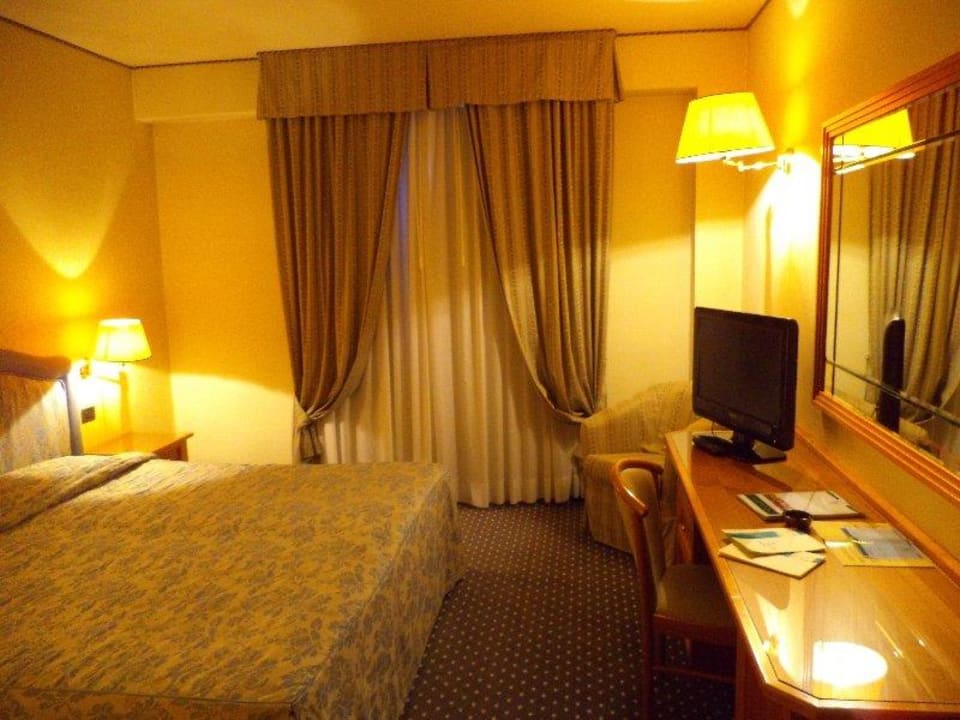 Camera matrimoniale Hotel Valdarno