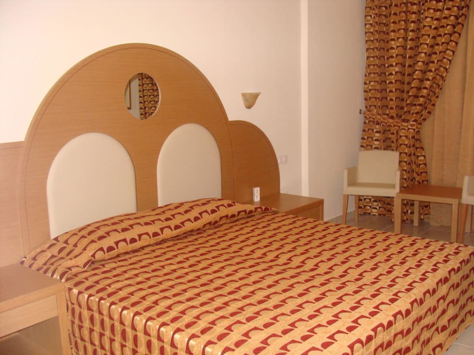 Doppelbett Hotel Kalithea Horizon Royal