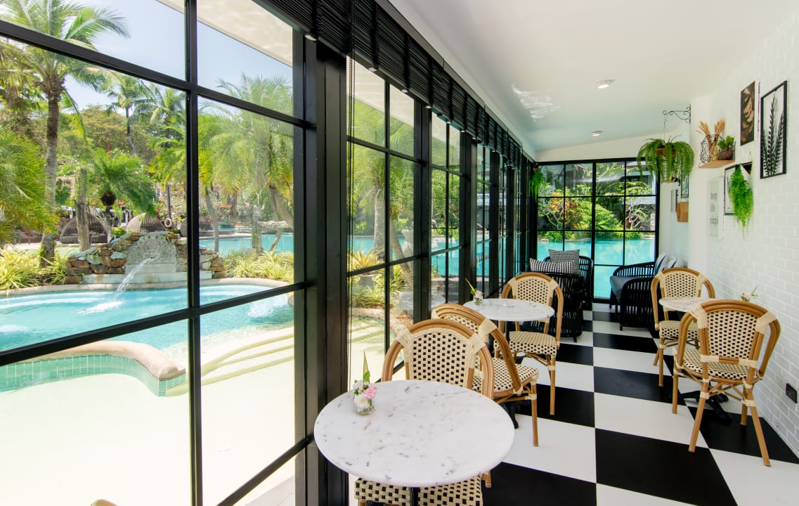 Gastro Thavorn Beach Village Resort & Spa