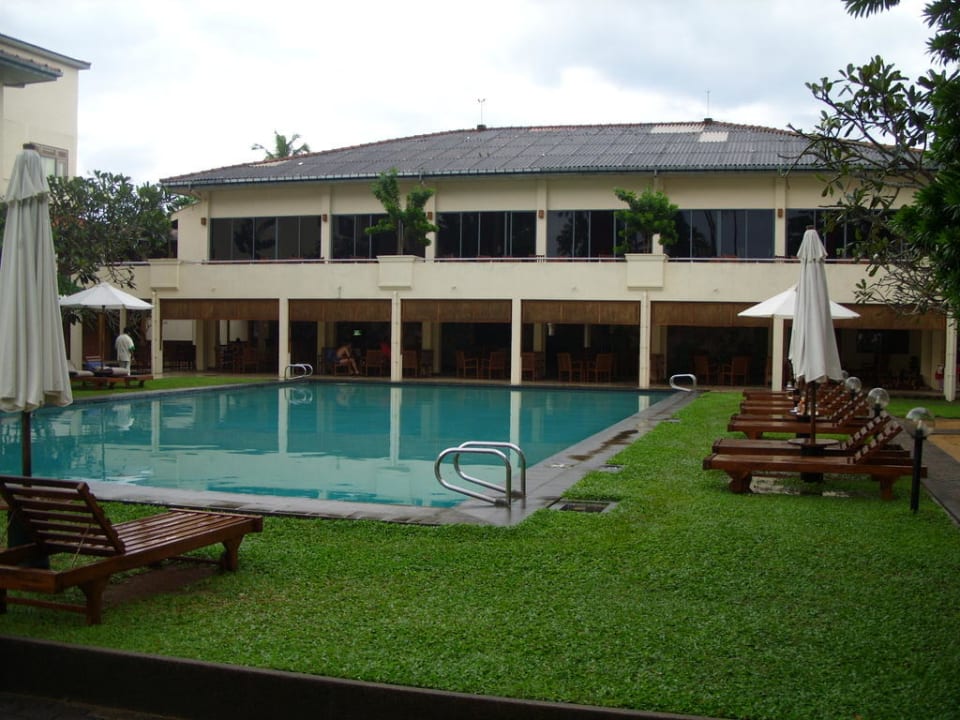 Basen Mermaid Hotel & Club