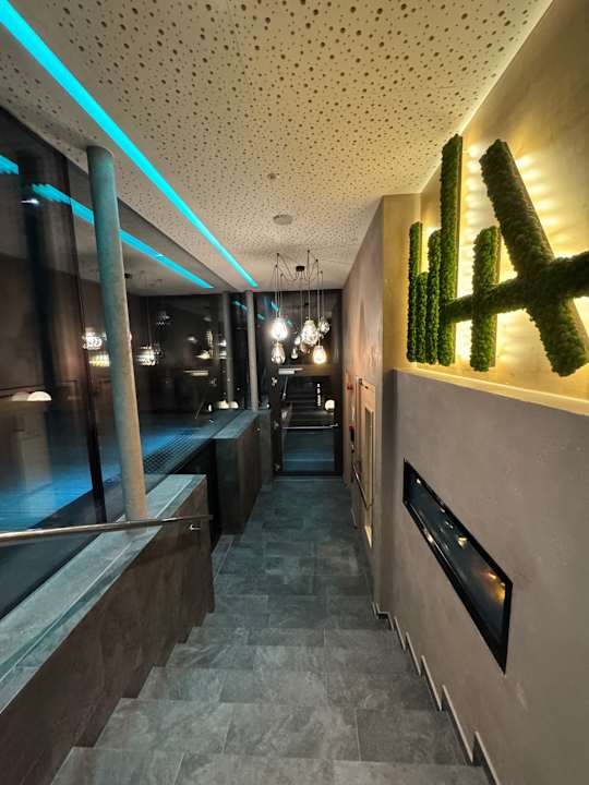 Pool Hotel Ambet