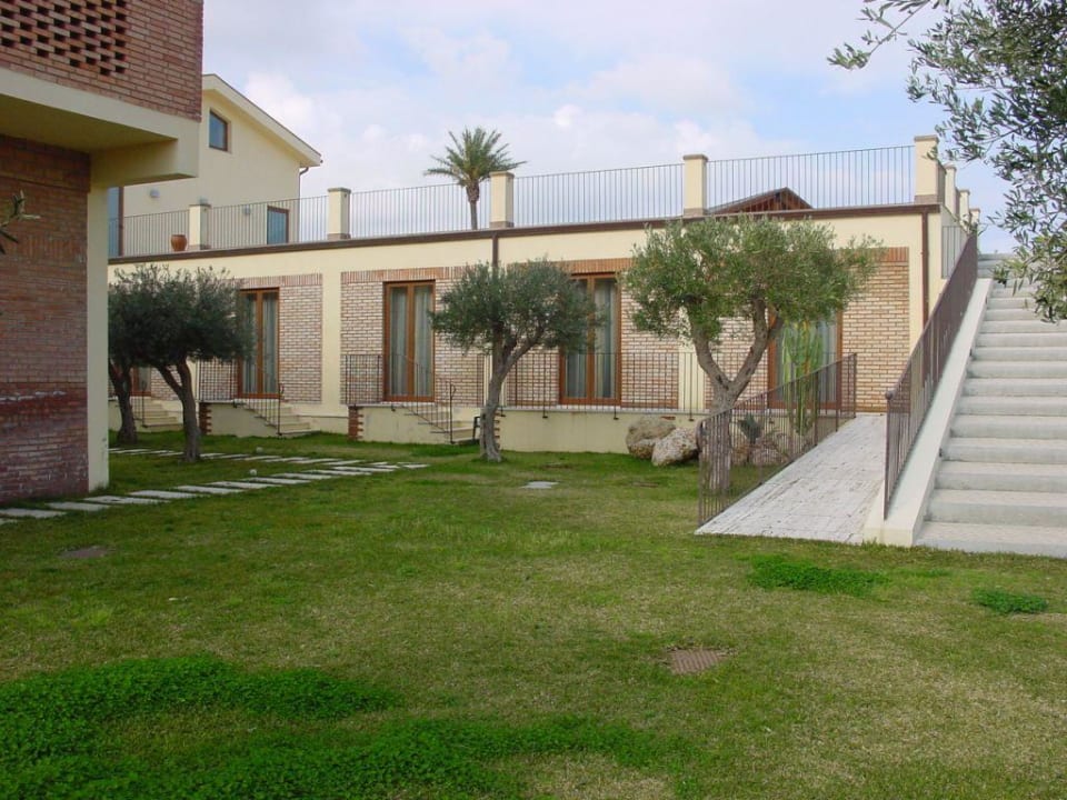 Il Parco degli Ulivi Il Parco Degli Ulivi