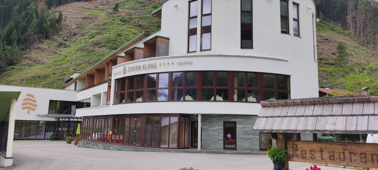 Außenansicht Spa Hotel Zedern Klang