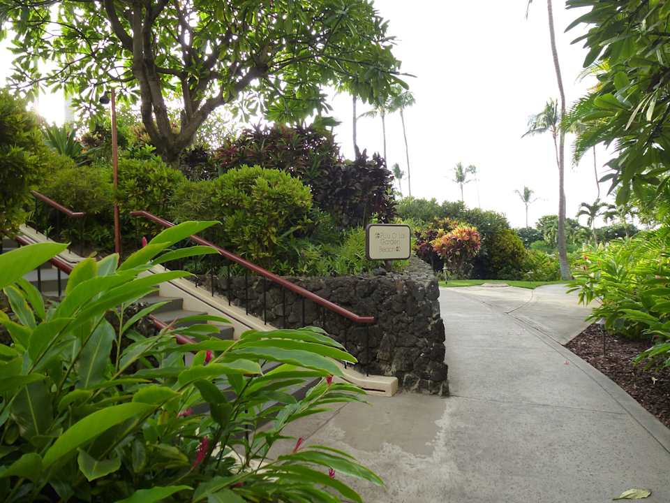Weg zum Pool und zum Strand Makena Golf & Beach Club
