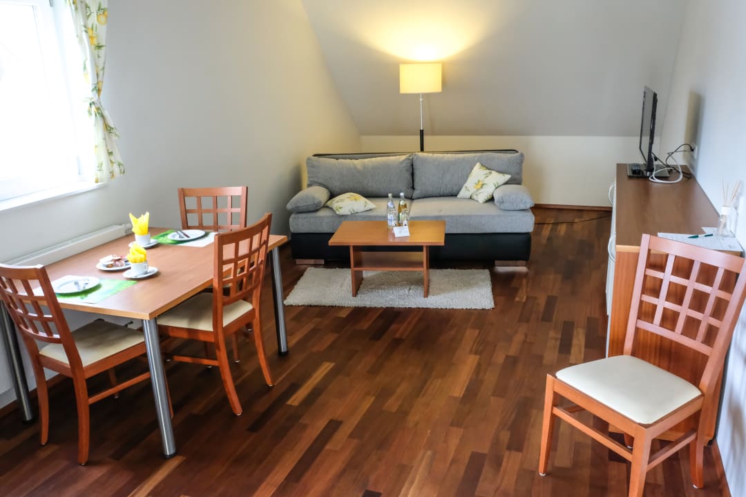 Zimmer Jungingers Aparthotel