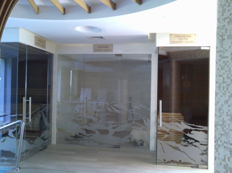 Blick auf die drei Saunen Kurhotel Berliner