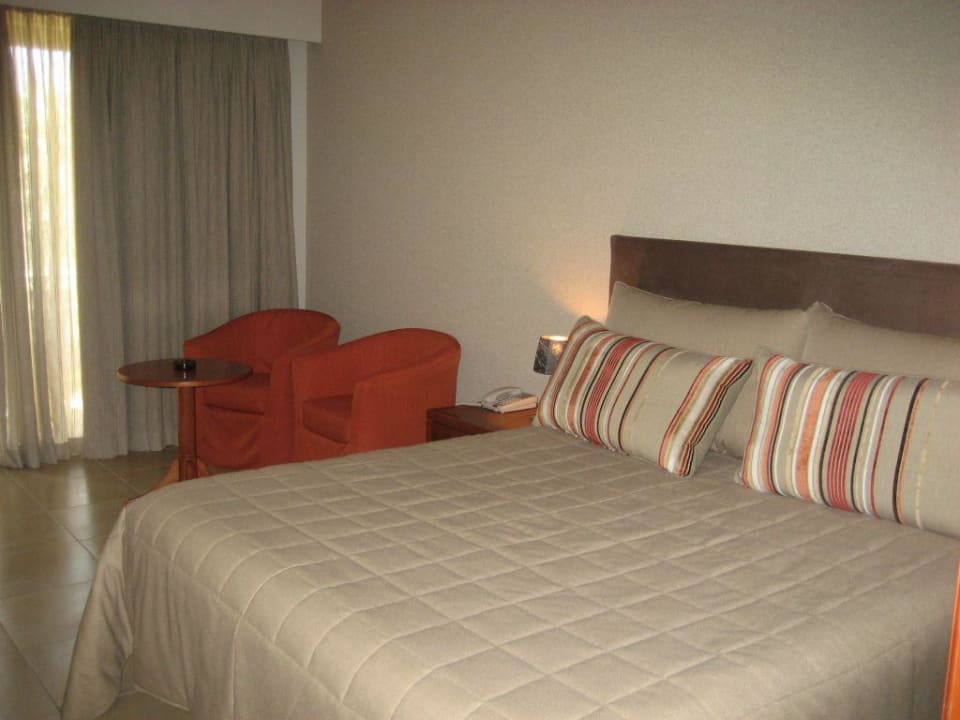 chambre à coucher The Ixian Grand & All Suites