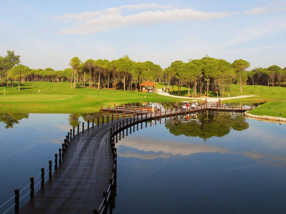 Blick vom Zimmer über den Golfplatz Sueno Hotels Golf Belek