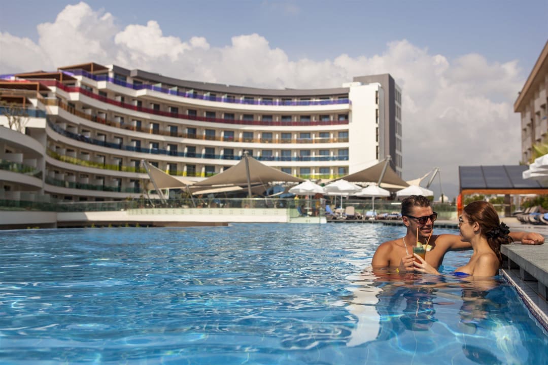 Pool Long Beach Alanya