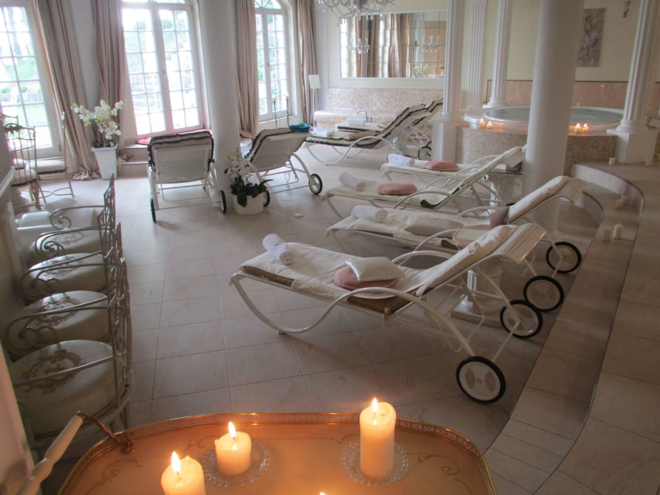 Ruheraum mit Wirlpool Villa Contessa