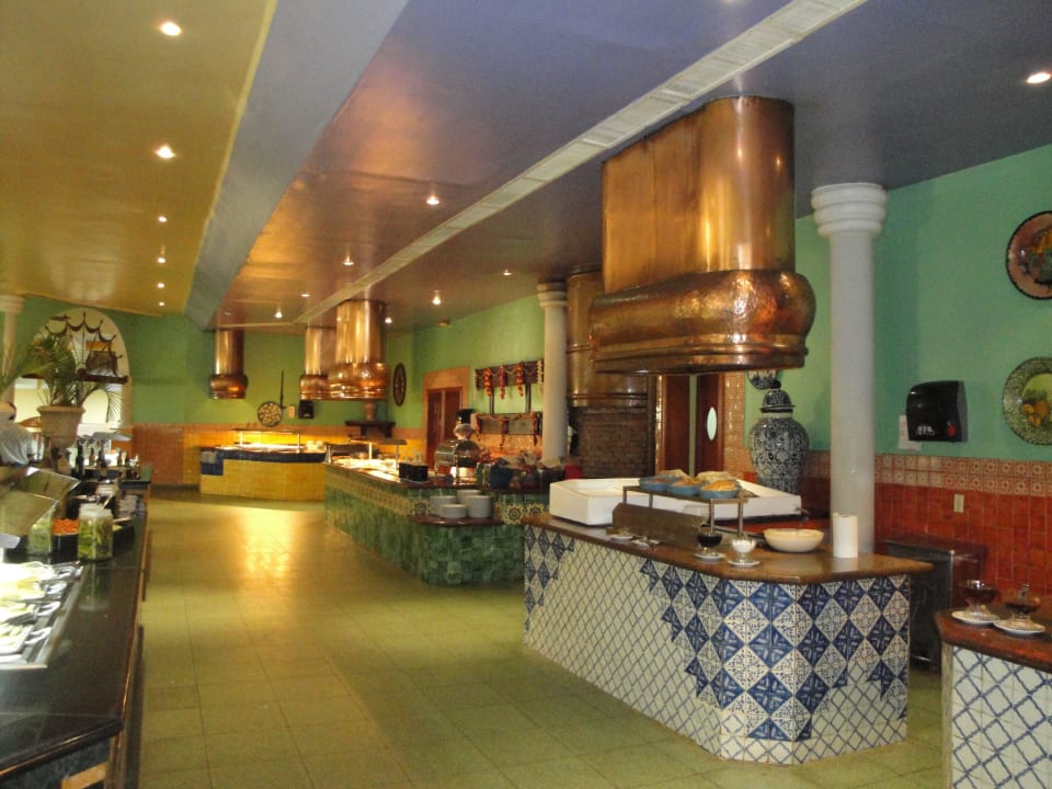 Buffet Iberostar Waves Costa Dorada