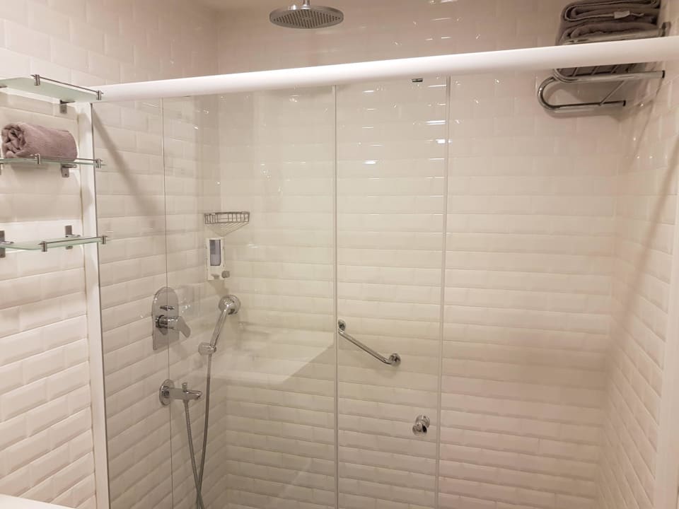 Dusche mit Regen- und Handbrause Sunprime C-Lounge