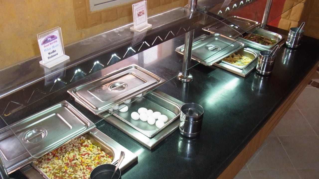 Frühstücksbüffet - Jeden morgen gabs dies Pickalbatros Alf Leila Wa Leila Resort - Neverland Hurghada