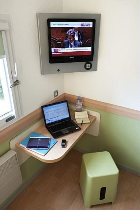 TV ibis budget Salzburg Airport