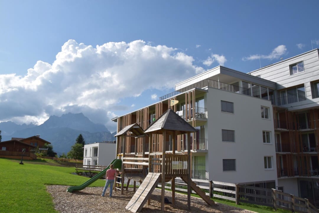 Spielplatz von oben Alpenhotel Kaiserfels
