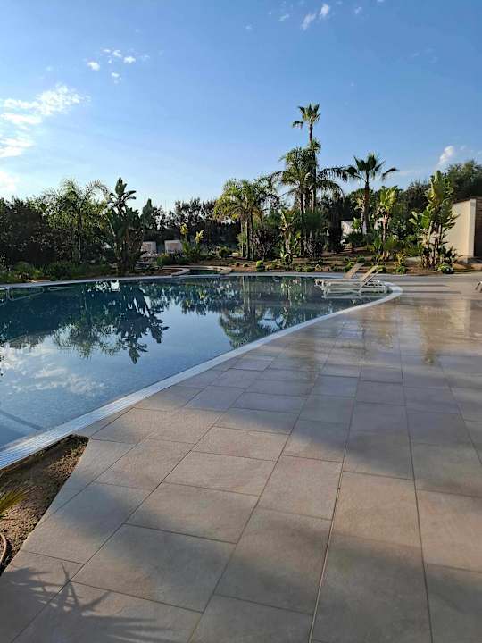 Pool BG Tonga Tower Design Hotel & Suites