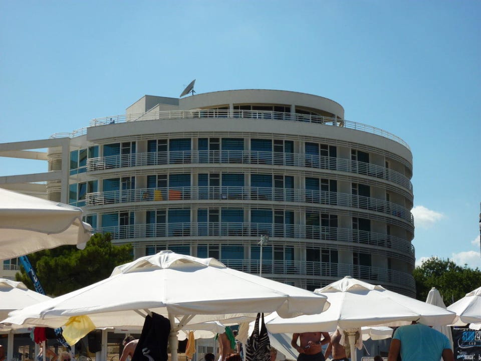 Blick vom Strand Effect Grand Victoria Hotel
