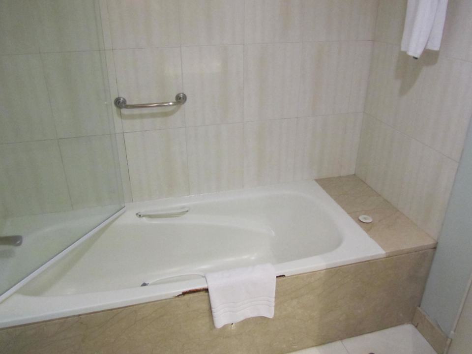 Badezimmer NH Buenos Aires Latino