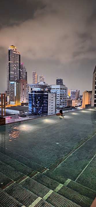 Pool Eastin Grand Hotel Sathorn