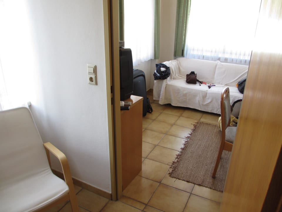 Vorzimmer zum Wohnbereich Parkappartements Lach