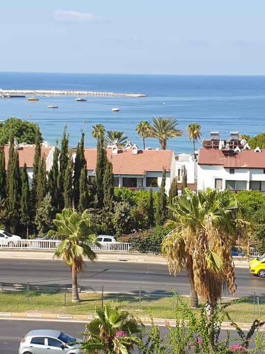 Strand Hotel Arabella World