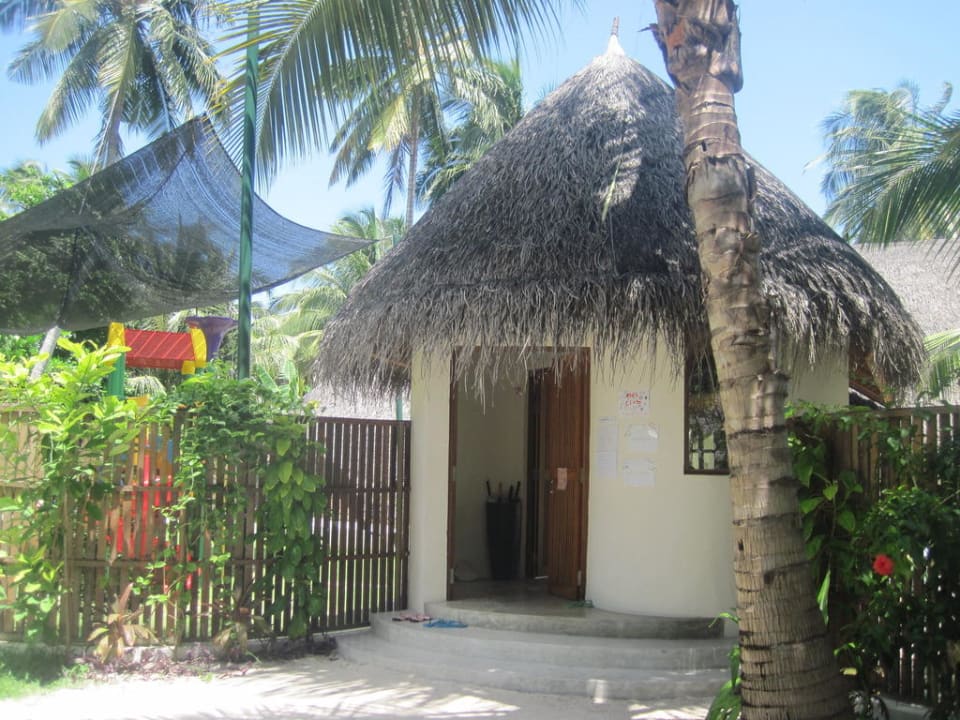 Kids Club Kuramathi Maldives