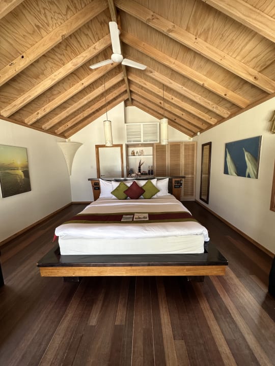 Zimmer Kuredu Island Resort & Spa