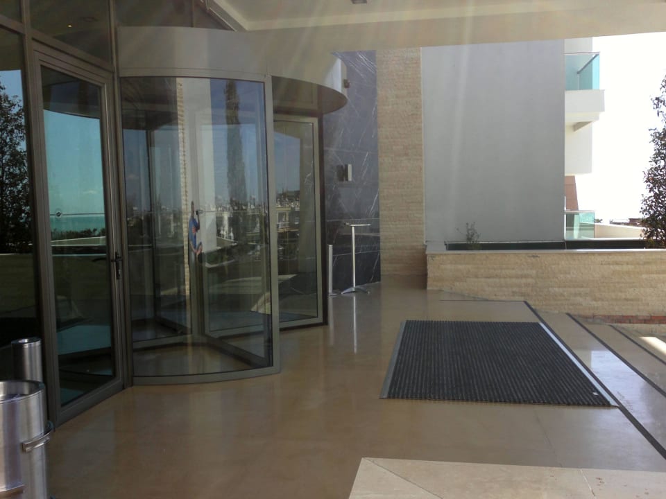 Eingang Sherwood Dreams Resort